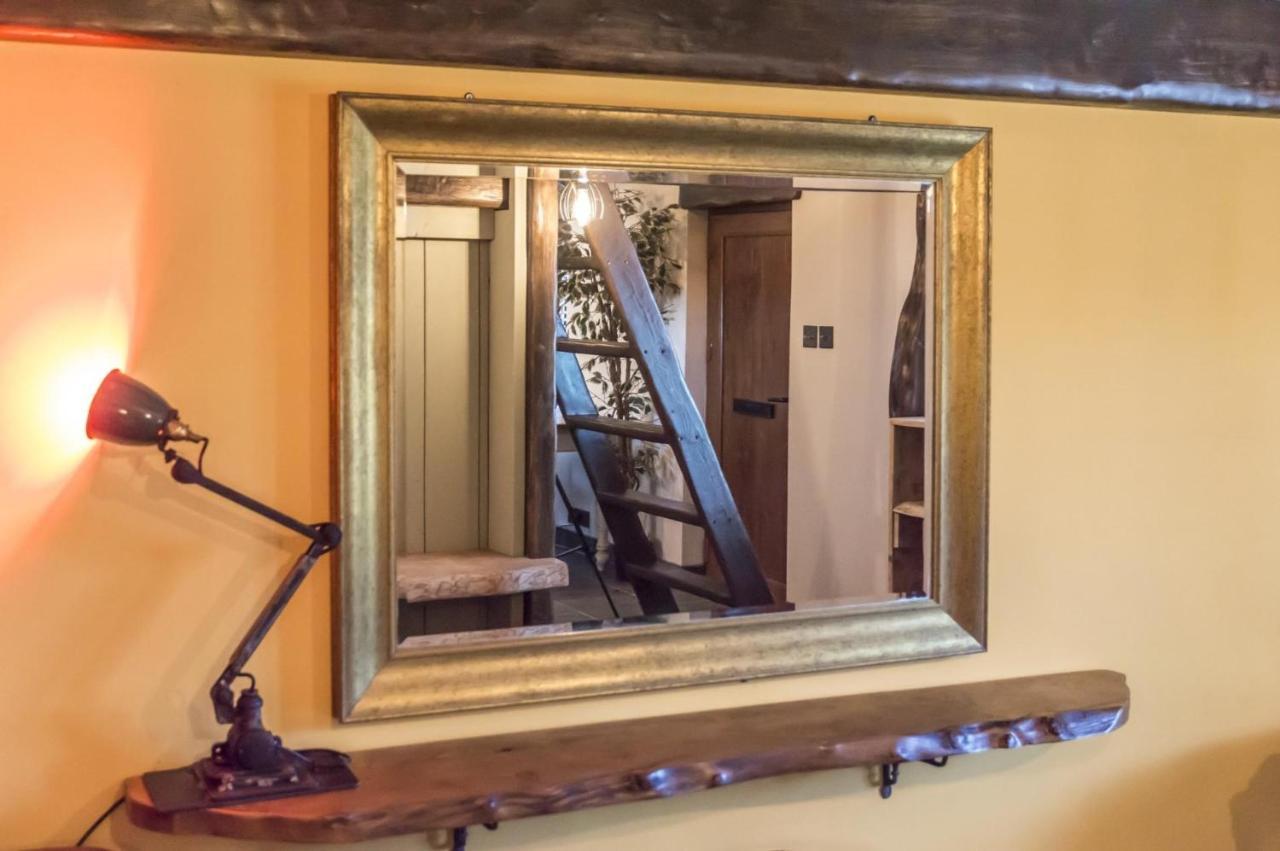 Fern Cottage - Luxurious 1 Bedroom - Blossom Farm Johnston Kültér fotó