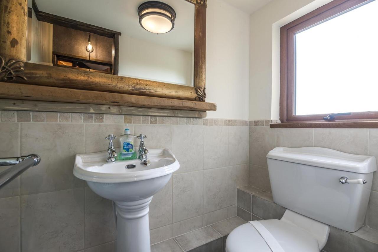 Fern Cottage - Luxurious 1 Bedroom - Blossom Farm Johnston Kültér fotó